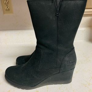 CLOSET CLEANOUT‼️ UGG Fleece Lined Joely Boots